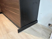 Keuken met apparatuur - afbeelding 27 van  38