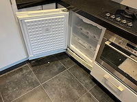 Keuken met apparatuur - afbeelding 8 van  35