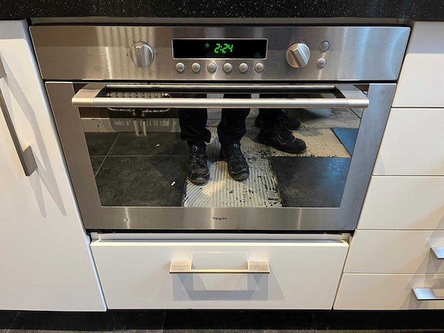 Keuken met apparatuur - afbeelding 11 van  35