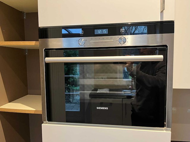 Keuken met apparatuur - afbeelding 23 van  35