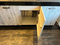 Keuken met apparatuur - afbeelding 8 van  29