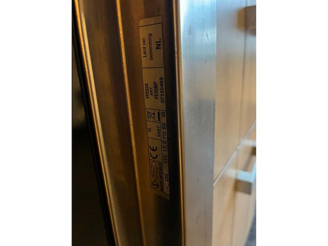 Keuken met apparatuur - afbeelding 10 van  29