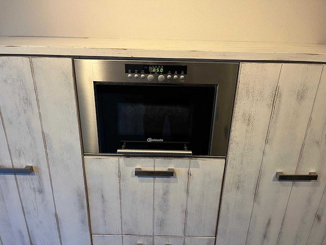 Keuken met apparatuur - afbeelding 16 van  29