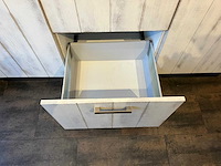 Keuken met apparatuur - afbeelding 17 van  29