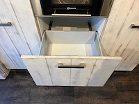 Keuken met apparatuur - afbeelding 20 van  29