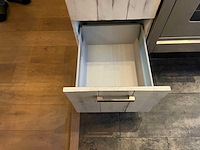 Keuken met apparatuur - afbeelding 25 van  29