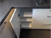 Keuken met apparatuur - afbeelding 7 van  26