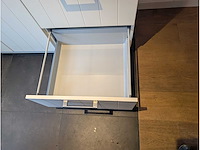 Keuken met apparatuur - afbeelding 16 van  26