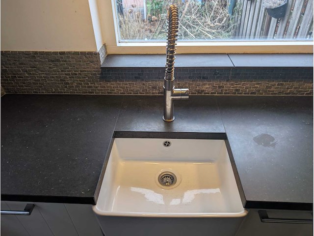 Keuken met apparatuur - afbeelding 25 van  26