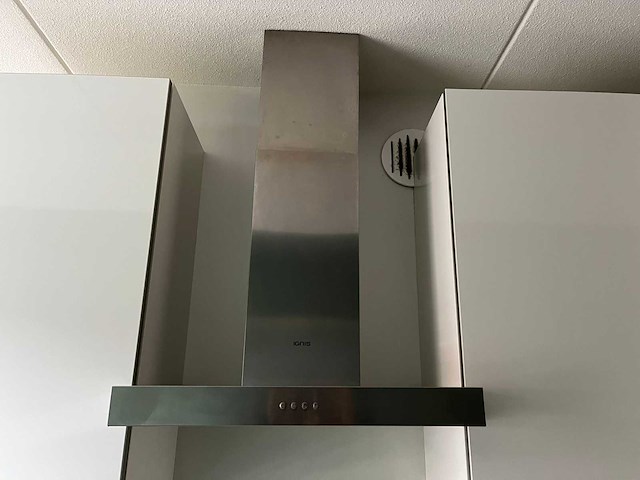 Keuken met apparatuur - afbeelding 2 van  23