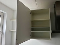 Keuken met apparatuur - afbeelding 20 van  23