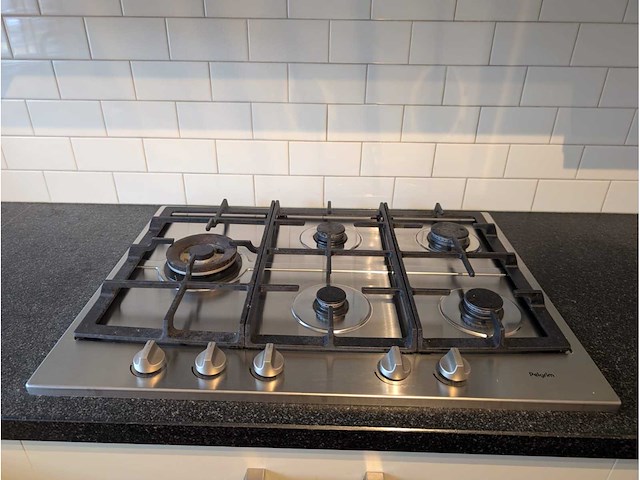 Keuken met apparatuur - afbeelding 10 van  37