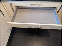 Keuken met apparatuur - afbeelding 16 van  37