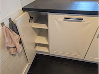 Keuken met apparatuur - afbeelding 30 van  37