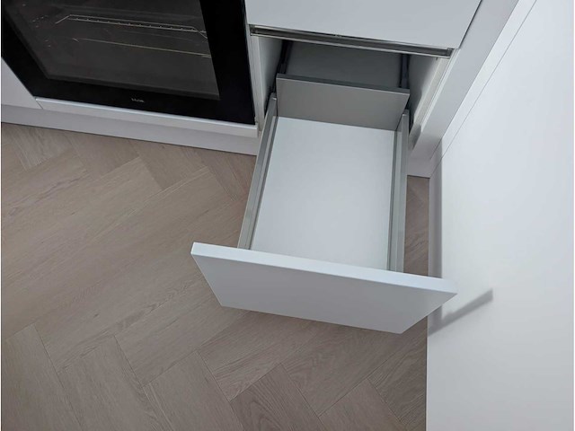 Keuken met apparatuur - afbeelding 8 van  24