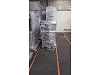 Keuken met apparatuur - afbeelding 13 van  24