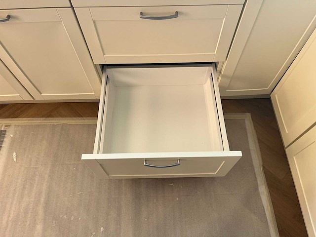 Keuken met apparatuur - afbeelding 6 van  34