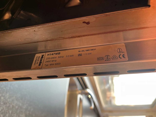 Keuken met apparatuur - afbeelding 24 van  34