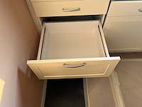 Keuken met apparatuur - afbeelding 27 van  34