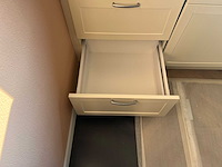 Keuken met apparatuur - afbeelding 28 van  34