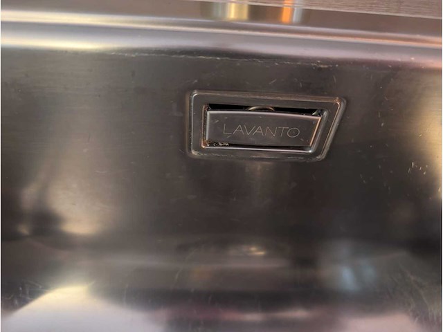 Keuken met apparatuur - afbeelding 2 van  32