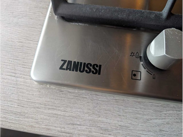 Keuken met apparatuur - afbeelding 27 van  32