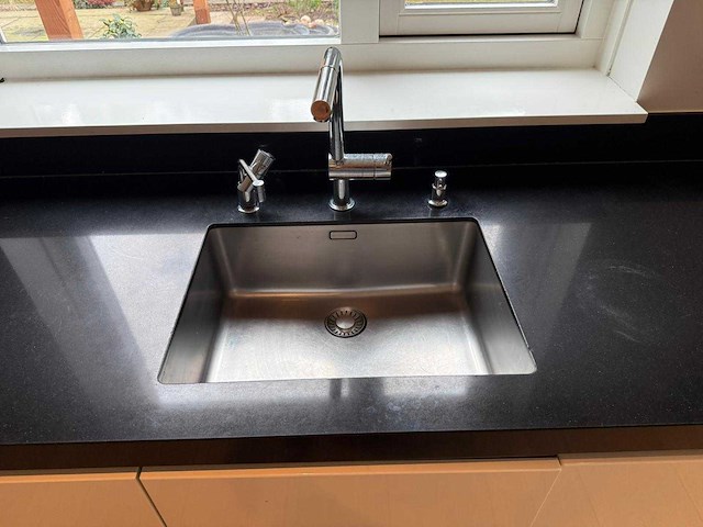 Keuken met apparatuur - afbeelding 7 van  35