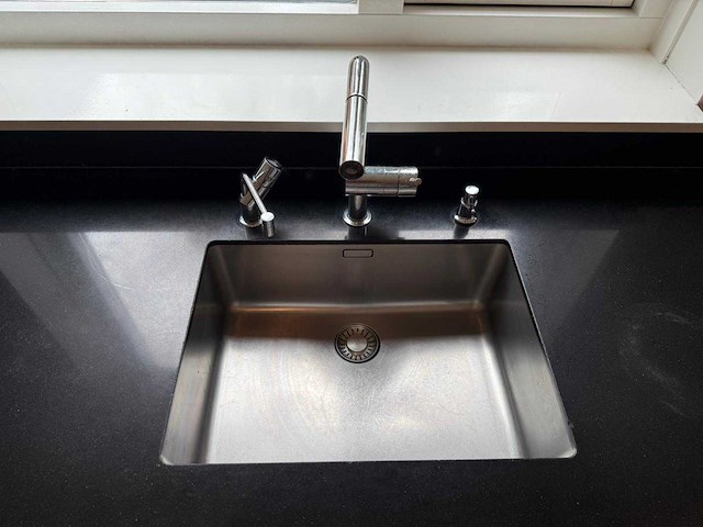 Keuken met apparatuur - afbeelding 8 van  35