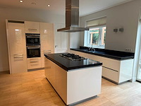 Keuken met apparatuur - afbeelding 1 van  35