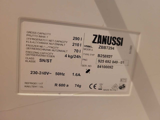 Keuken met apparatuur - afbeelding 6 van  26