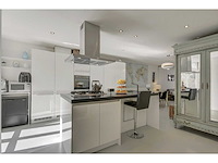 Keuken met apparatuur