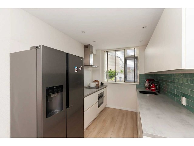 Keuken met apparatuur - afbeelding 1 van  27