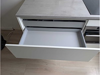 Keuken met apparatuur - afbeelding 23 van  27