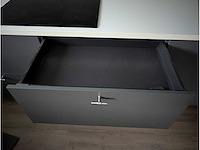 Keuken met apparatuur - afbeelding 22 van  39