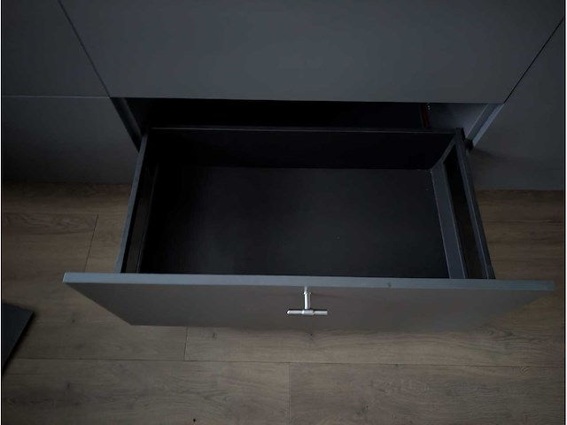 Keuken met apparatuur - afbeelding 28 van  39