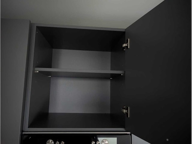 Keuken met apparatuur - afbeelding 9 van  19