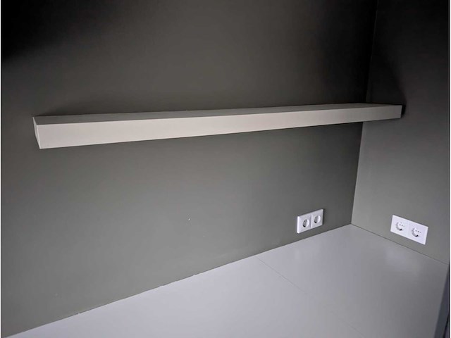 Keuken met apparatuur - afbeelding 12 van  19