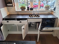 Keuken met apparatuur - afbeelding 29 van  29