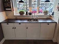 Keuken met apparatuur - afbeelding 18 van  21