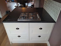 Keuken met apparatuur - afbeelding 19 van  21