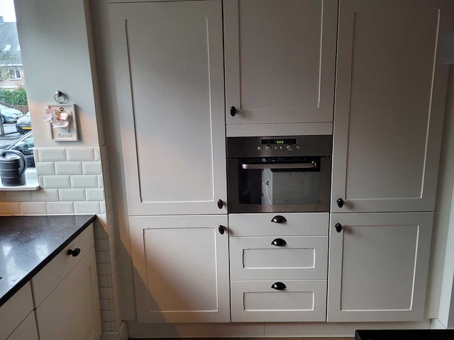 Keuken met apparatuur - afbeelding 20 van  21