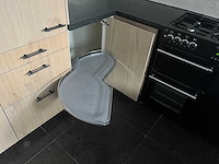 Keuken met apparatuur - afbeelding 28 van  38