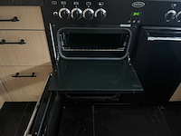 Keuken met apparatuur - afbeelding 7 van  25