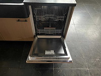 Keuken met apparatuur - afbeelding 34 van  38