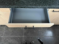 Keuken met apparatuur - afbeelding 14 van  25