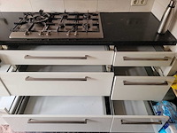 Keuken met apparatuur - afbeelding 3 van  14