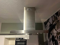 Keuken met apparatuur - afbeelding 16 van  24