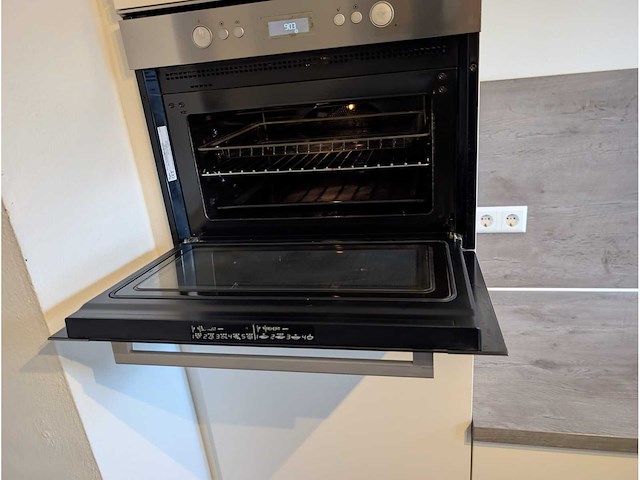 Keuken met apparatuur - afbeelding 8 van  27