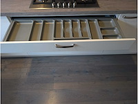 Keuken met apparatuur - afbeelding 26 van  27