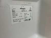 Keuken met apparatuur - afbeelding 9 van  19